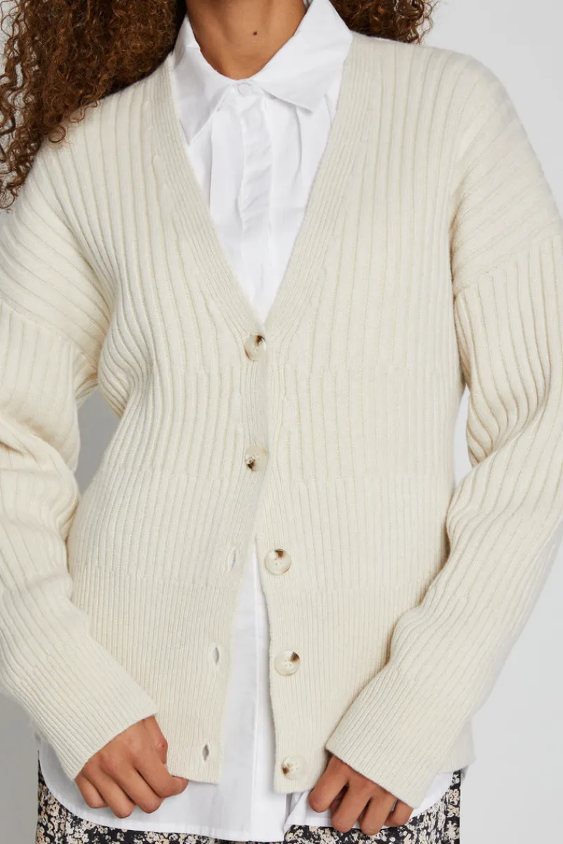 Discount Bruuns Bazaar LobataBBCarine knit cardigan - Snow White / Sand