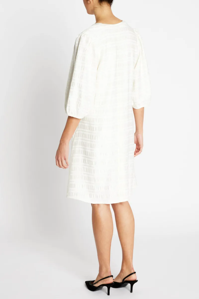 Outlet Bruuns Bazaar PentziaBBMajlyas dress - Snow White