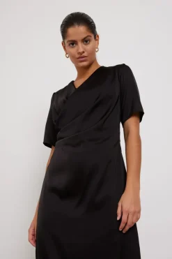 Outlet Bruuns Bazaar RaisellaBBNemi dress - Black