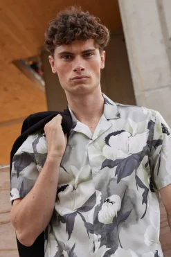 New Bruuns Bazaar VanBBHomer AOP shirt - Grote bloem