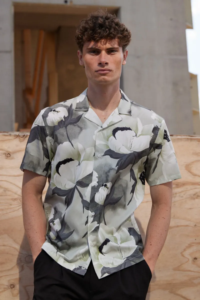 New Bruuns Bazaar VanBBHomer AOP shirt - Grote bloem